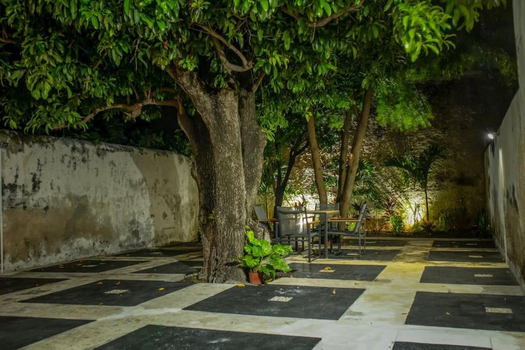 Casa Lilia, Ubicada En El Centro Historico Villa Campeche Bagian luar foto